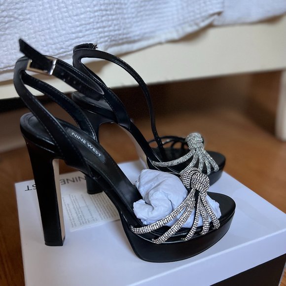 NINE WEST Platform Black & Silver Heels - Picture 5 of 5